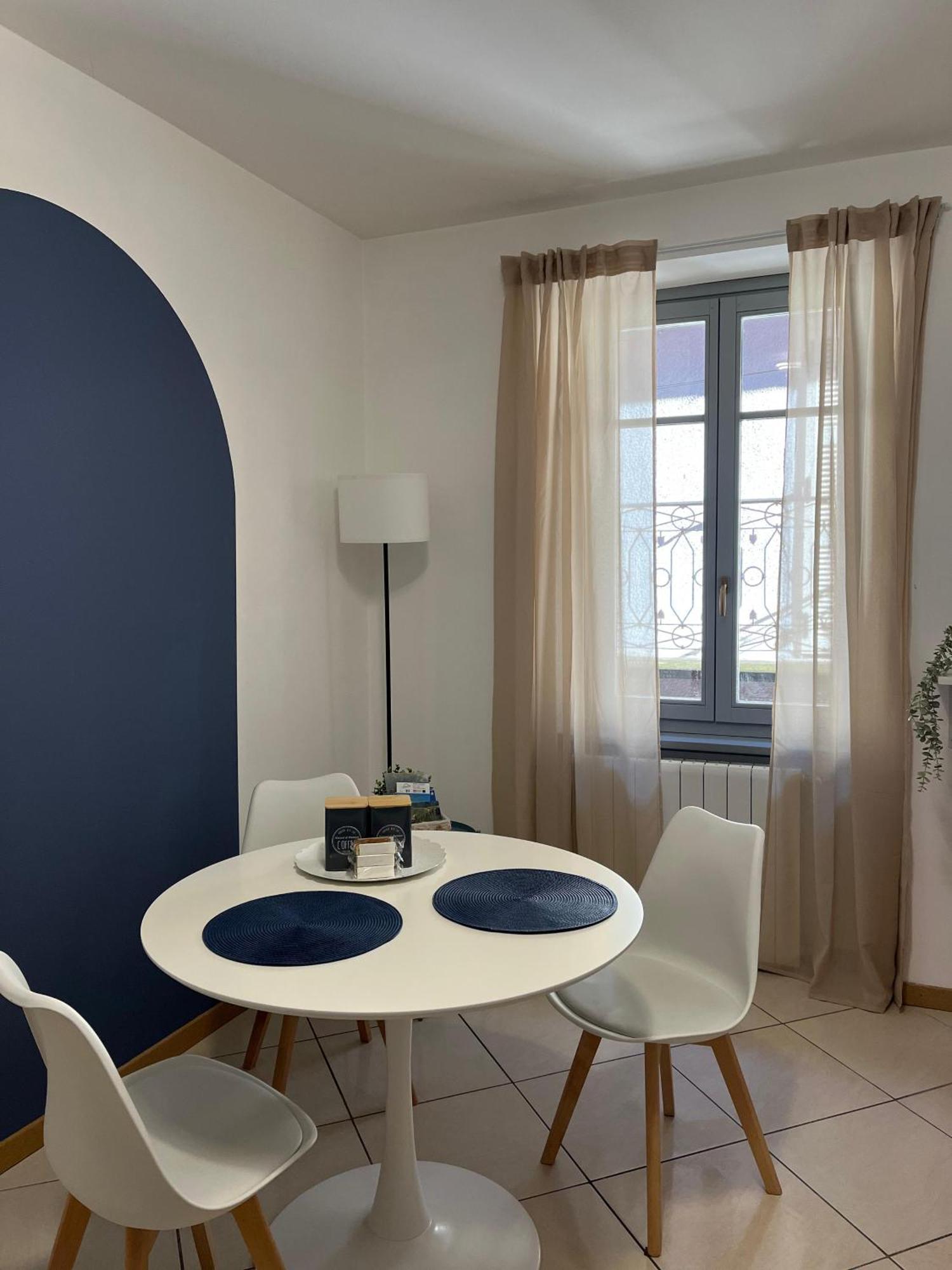 Residenze Blue Lake オメーニャ エクステリア 写真